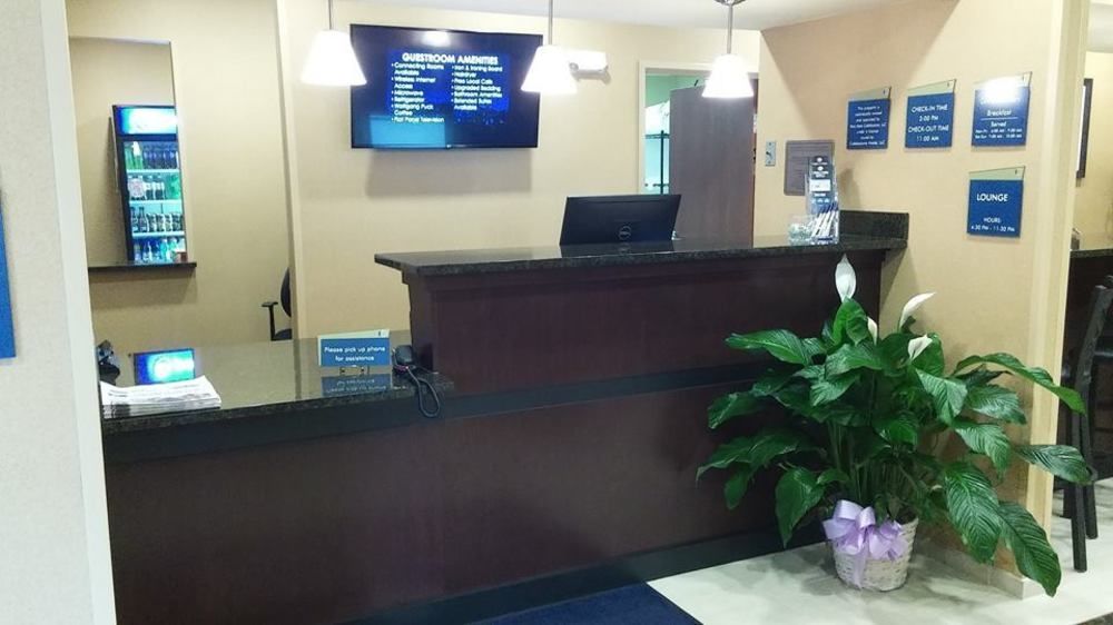 Hotel Cobblestone & - Harborcreek