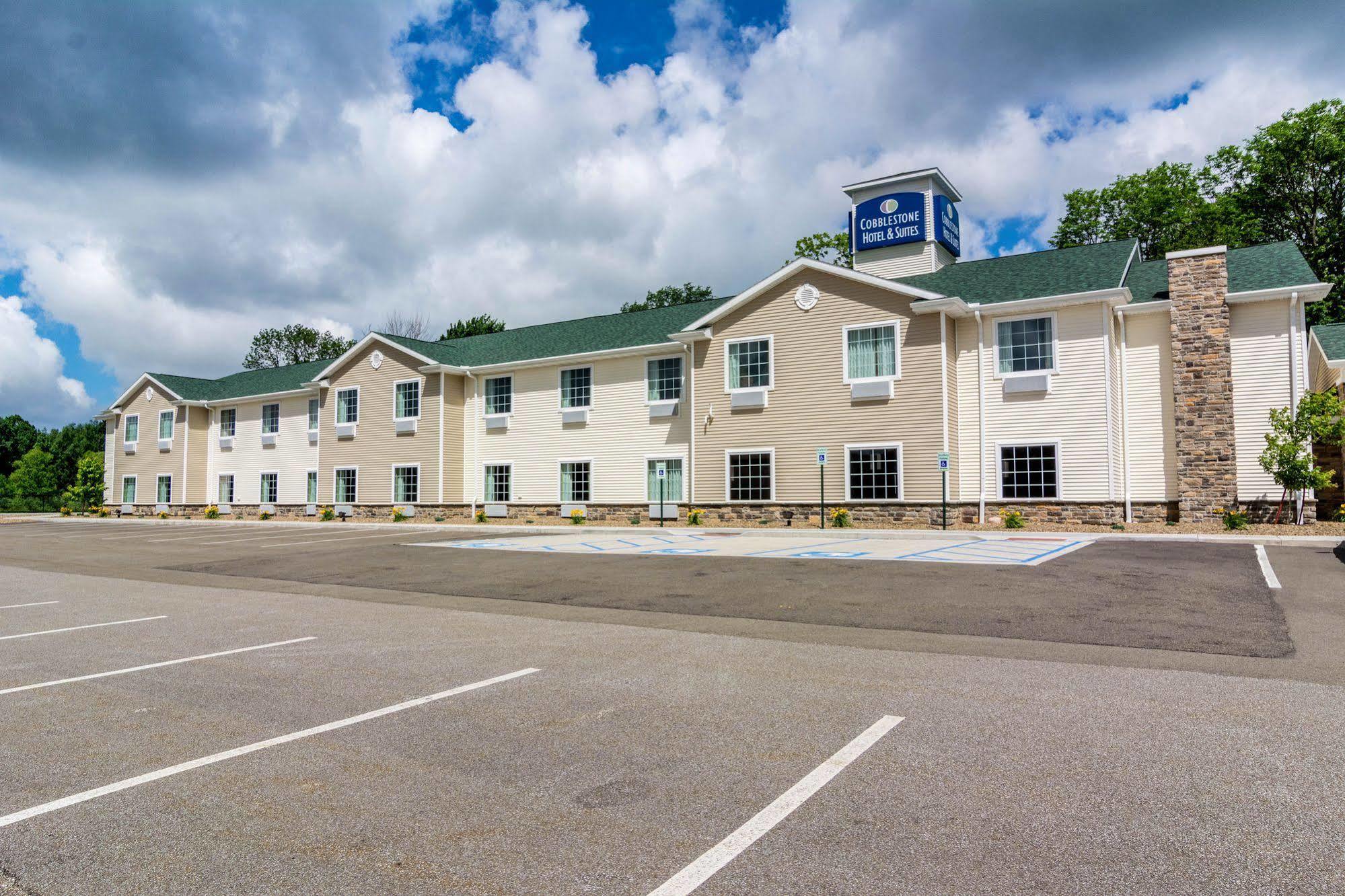 Hotel Cobblestone & - Harborcreek