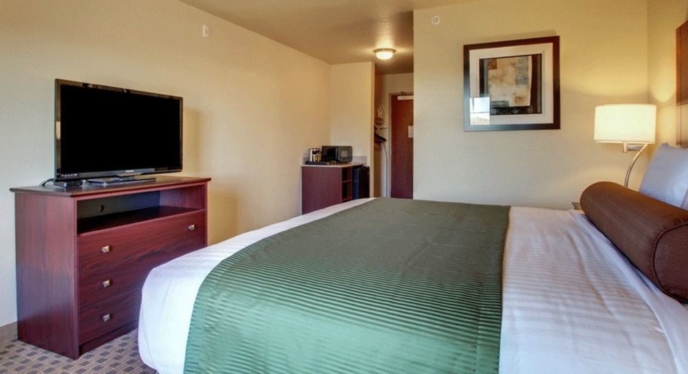 Cobblestone & - Harborcreek Hotel