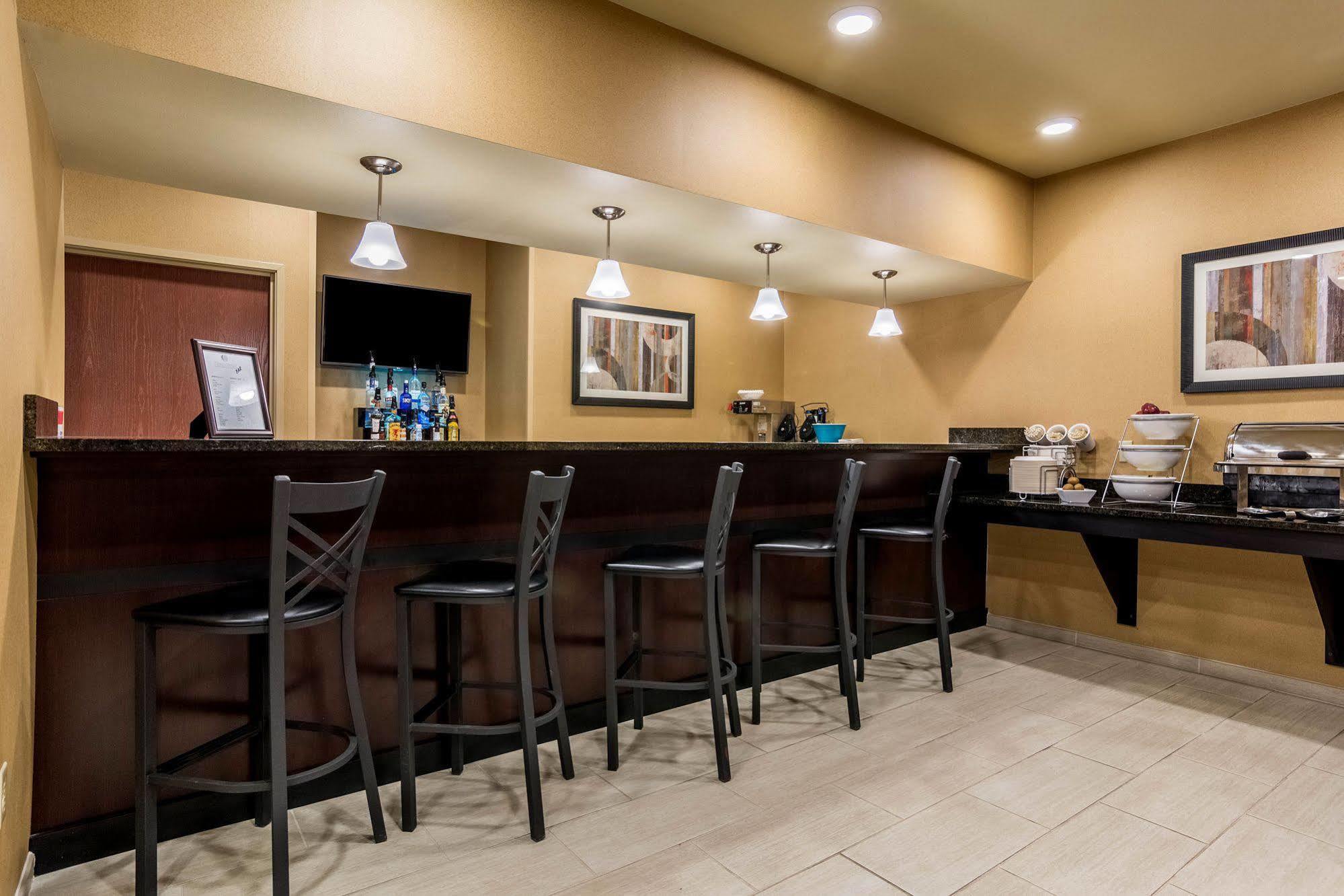 Cobblestone & - Harborcreek